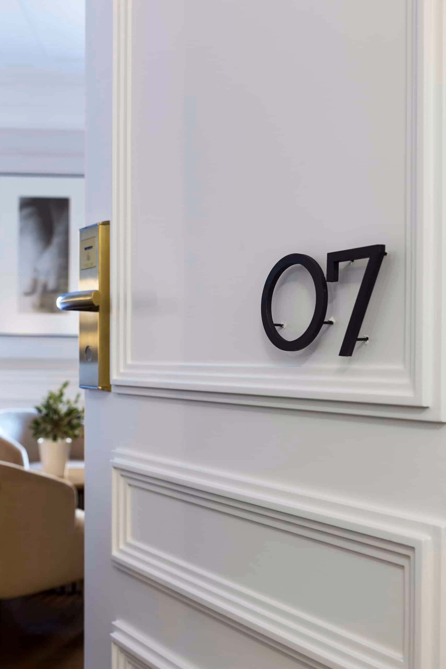 A77 Suites